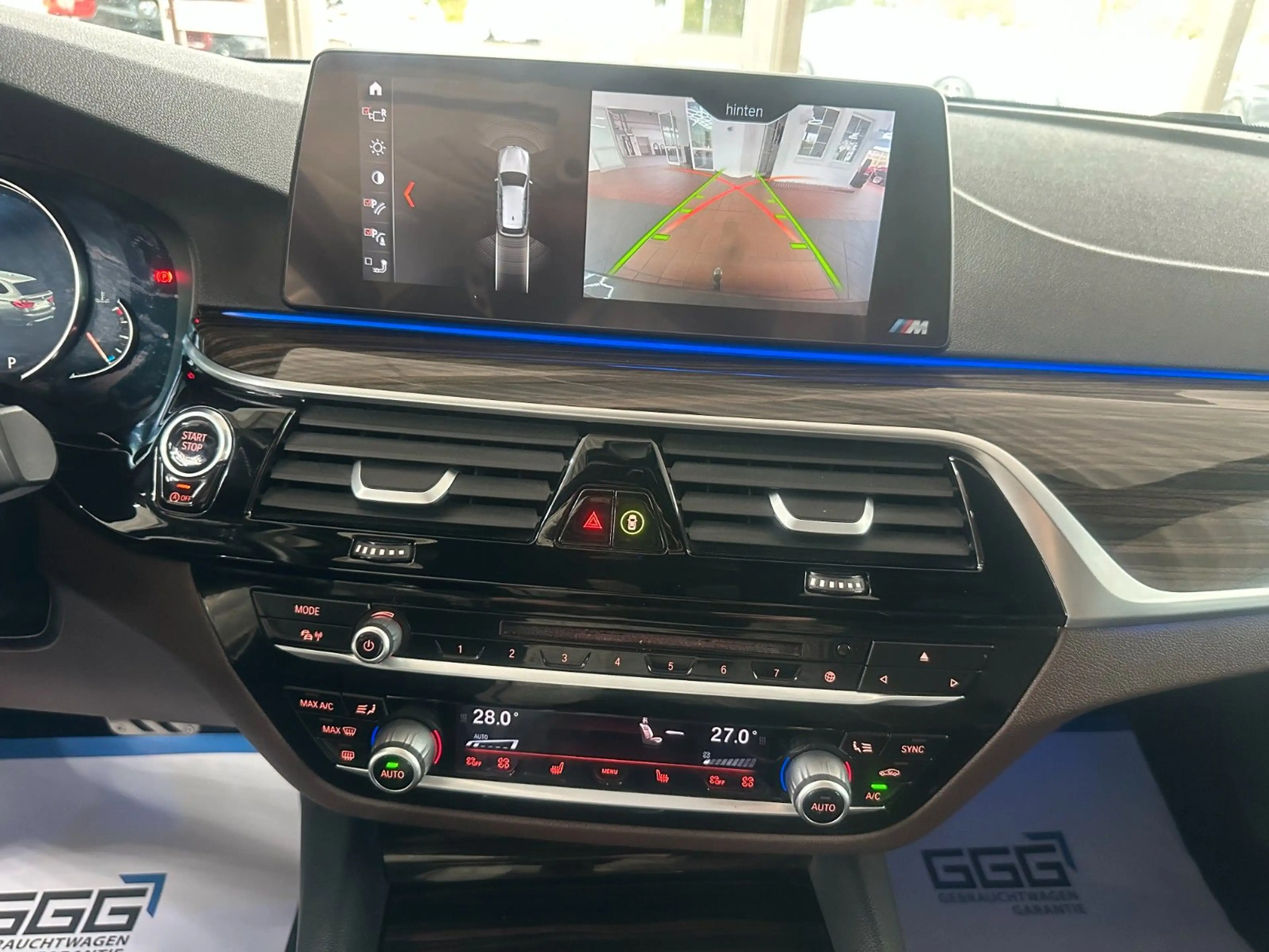 BMW 530 d Sport Line *M-PACKET / BUISNESS / AHK * — photo 11