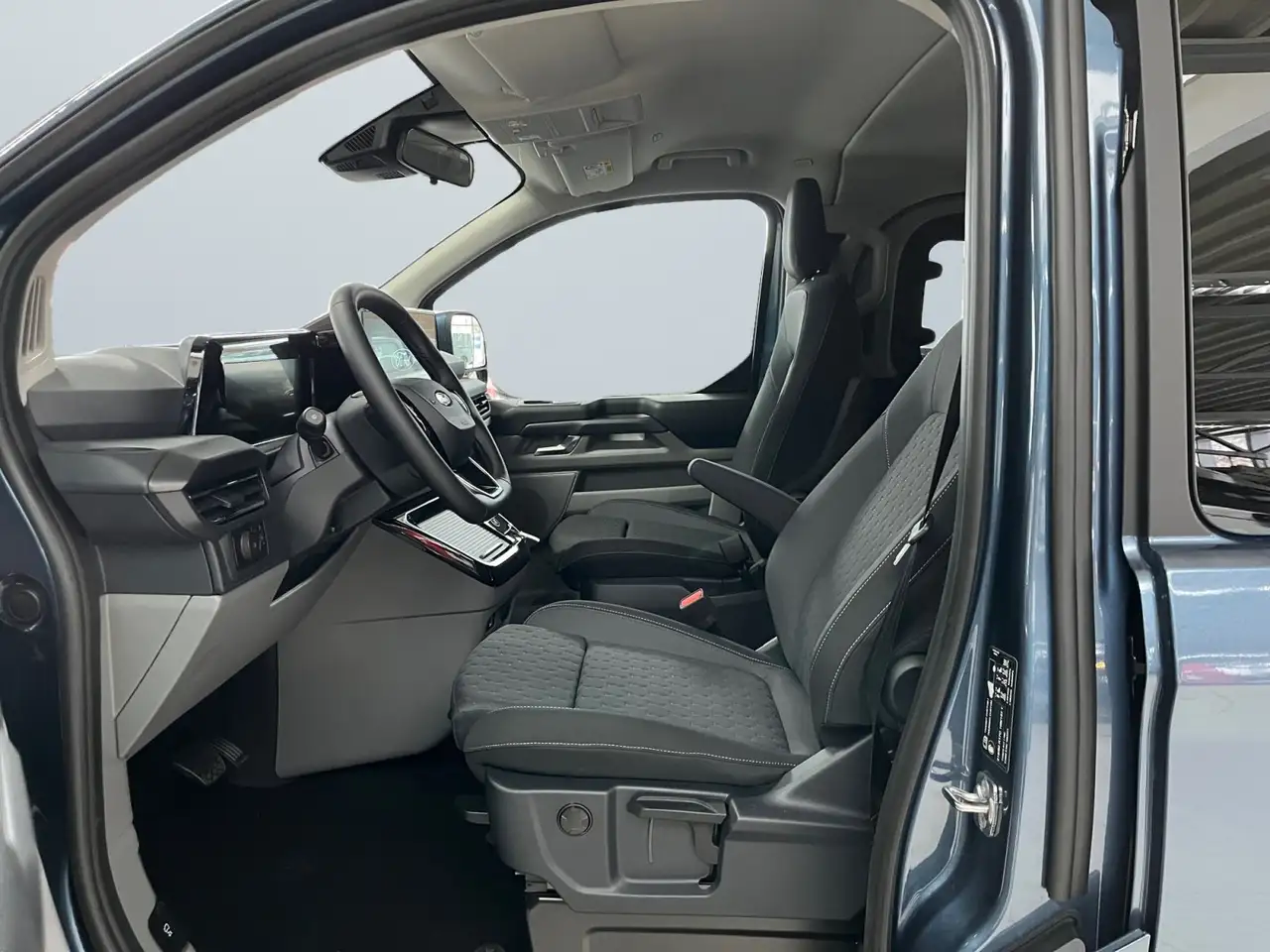 Ford Tourneo Custom Titanium 2.0 EcoBlue 320 L2 2xAGM 7
