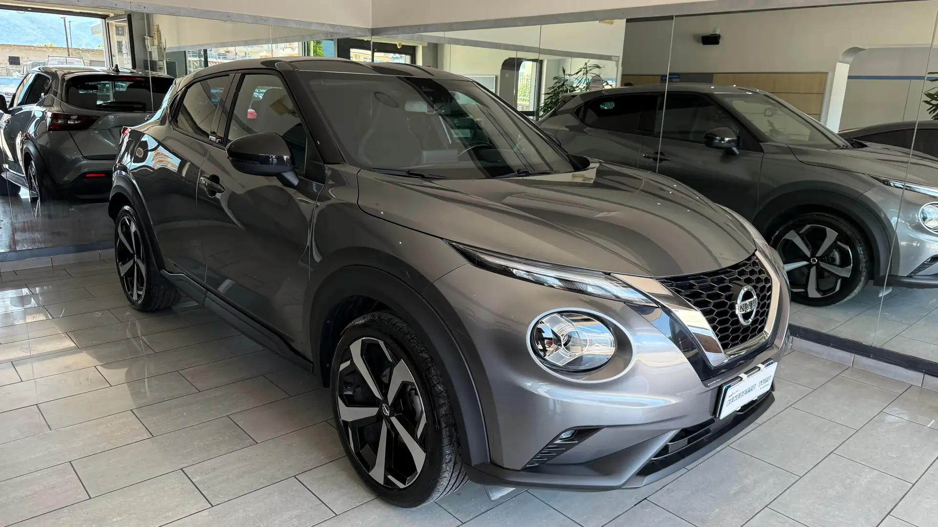Nissan Juke 1.0 dig-t Tekna 114cV AUTOCARRO N1 IMPIANTO GPL Grigio - 2