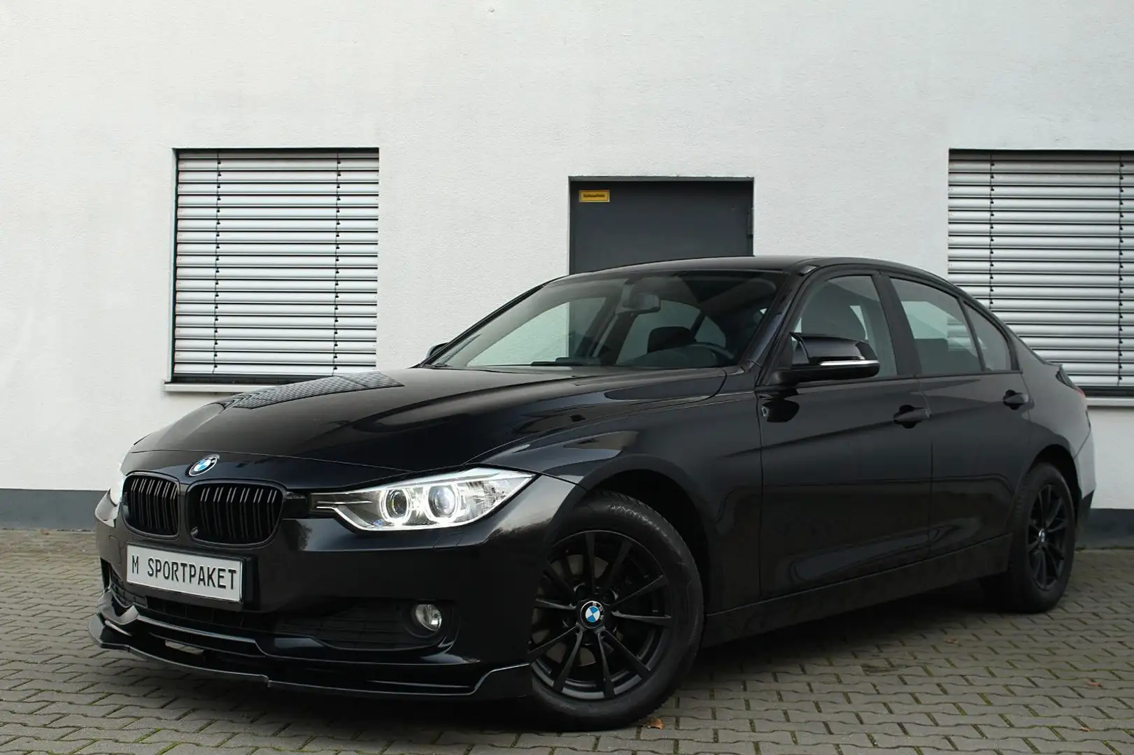 BMW 316 i F30*M-Sport Line/Black Edition/nur 99800KM! Schwarz - 1