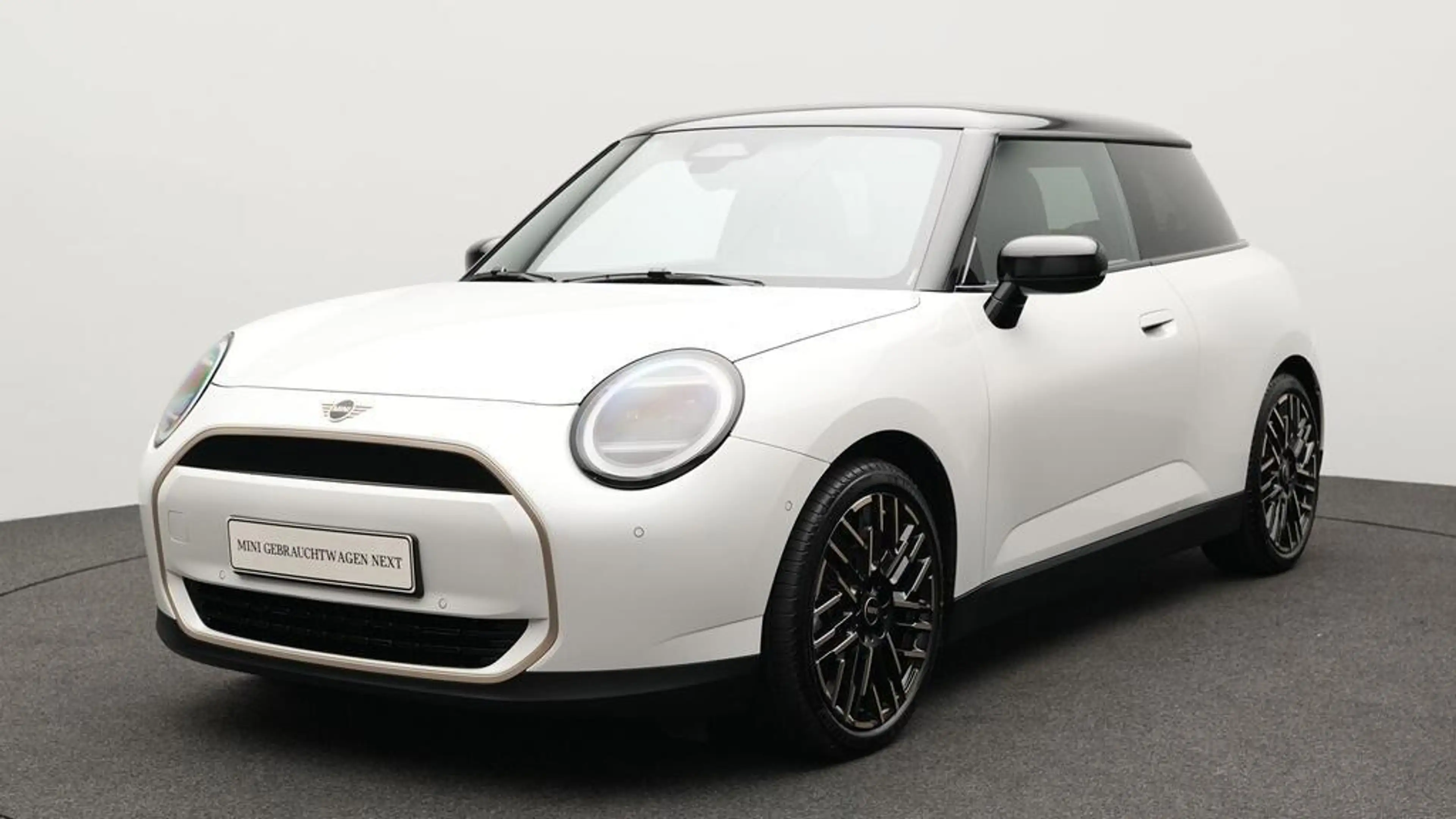 MINI Cooper E Favoured Trim