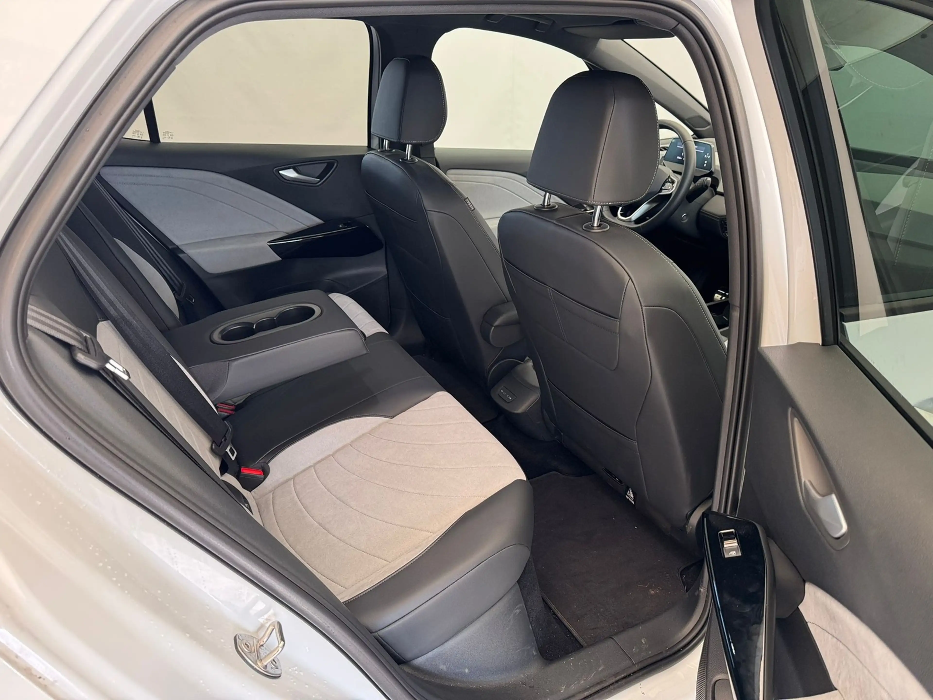 Volkswagen ID.3 Pro PRO 59 kWh AHK+MATRIX+KAMERA+NAVI+SHZ — photo 10