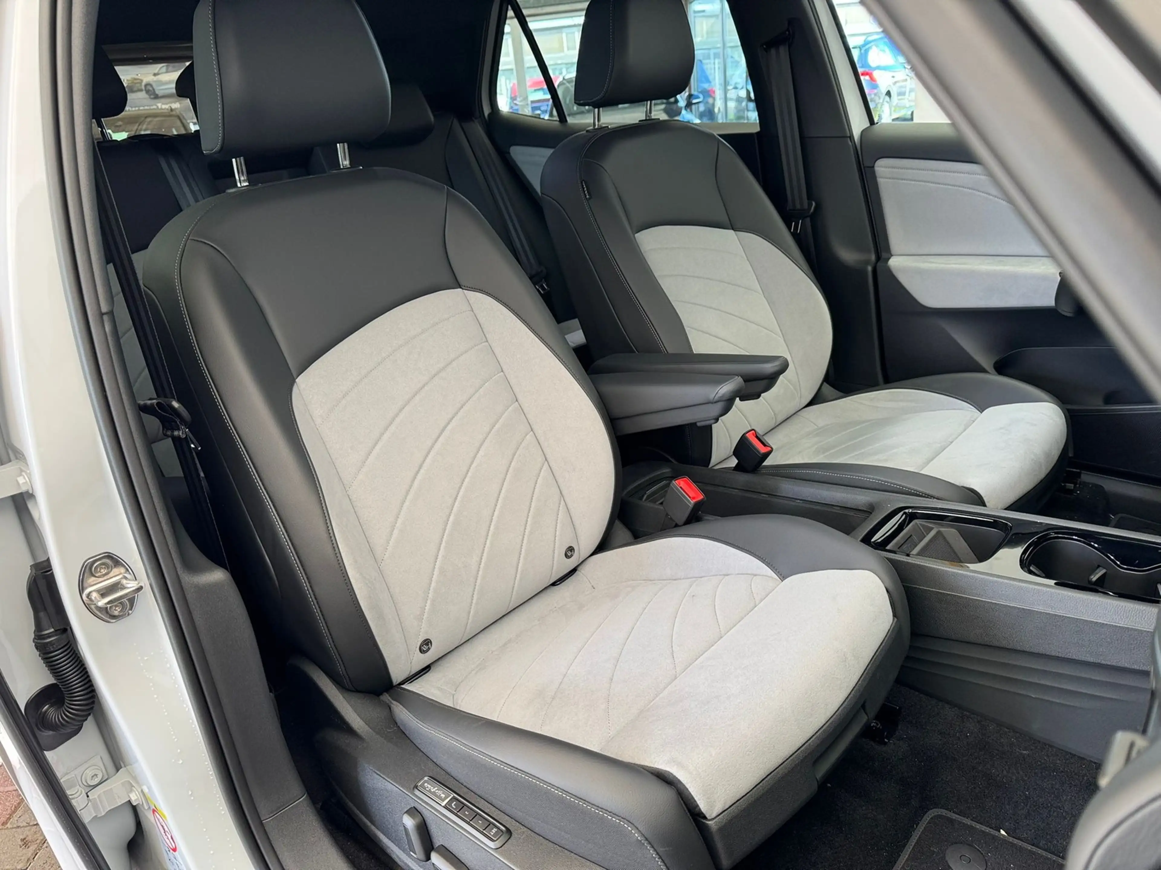 Volkswagen ID.3 Pro PRO 59 kWh AHK+MATRIX+KAMERA+NAVI+SHZ — photo 8