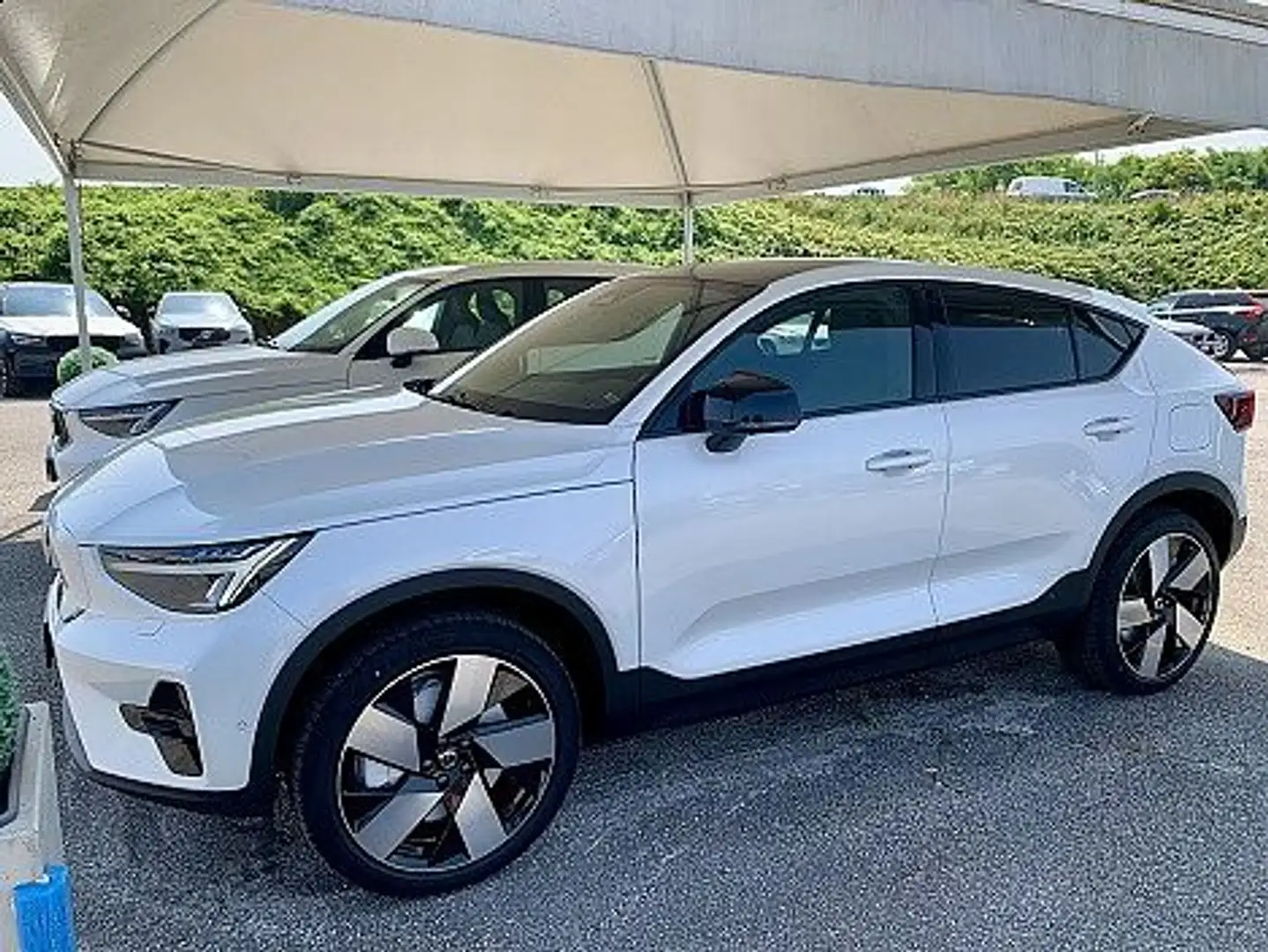 Volvo C40 Recharge Ultimate, Single Motor Extended Range, El Blanc - 1