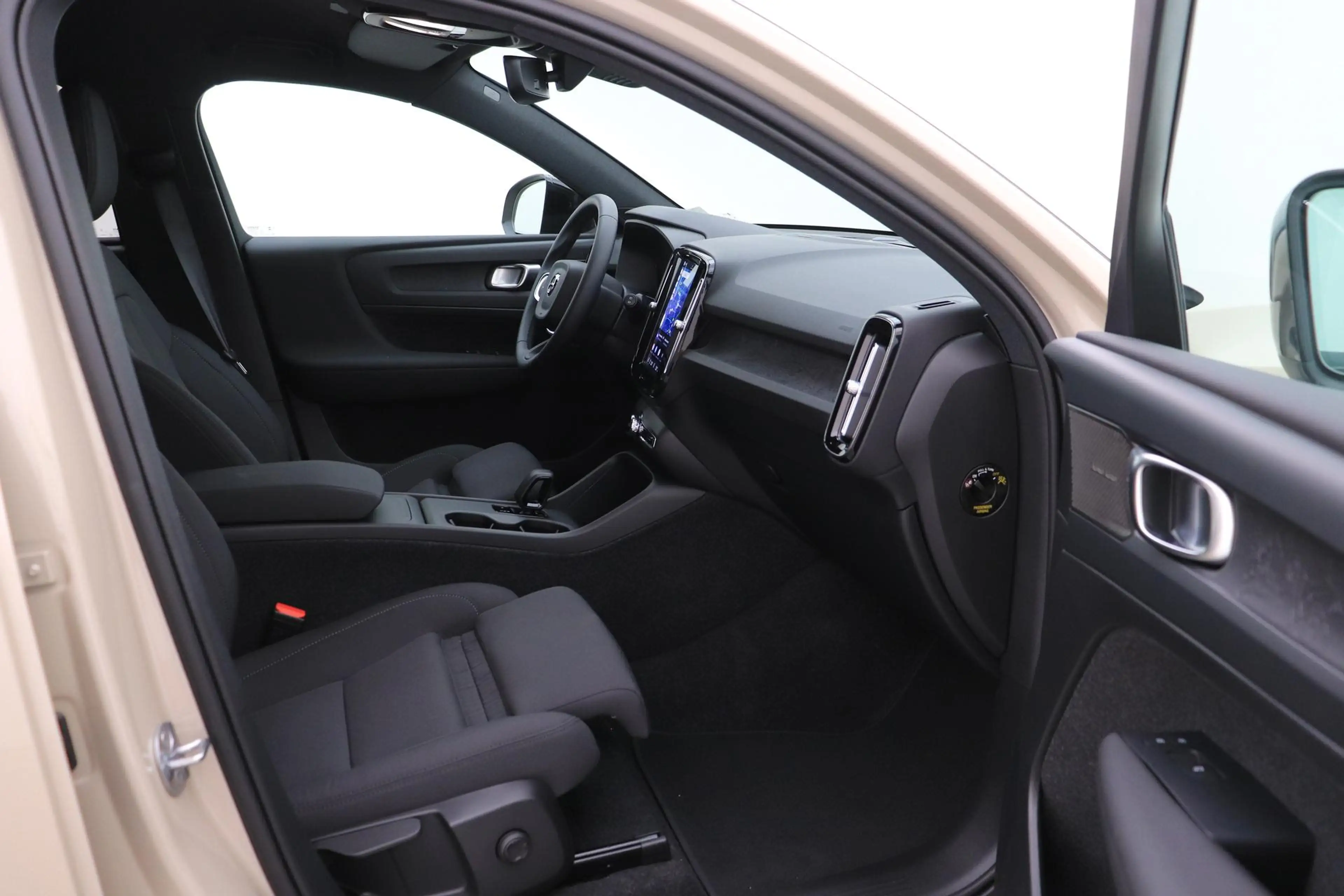 Volvo EX40 Single Motor Extended Range Plus 82 kWh | ACC | 36 — photo 5