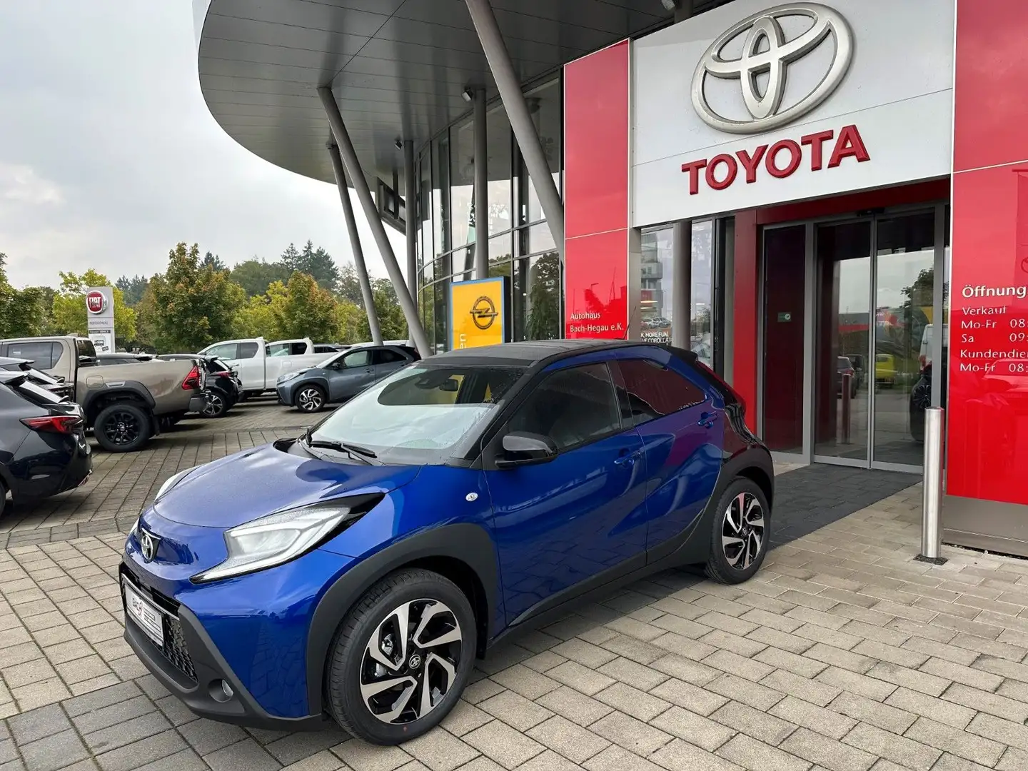 Toyota Aygo X Air Teamplayer, LED,KAMERA,KLIMAAUTOMATIK Modrá - 2