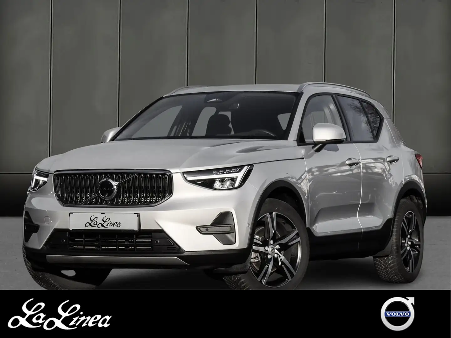 Volvo XC40 B3 (B) Core 50.210,-//BLIS/360°K/PIXEL Grau - 1
