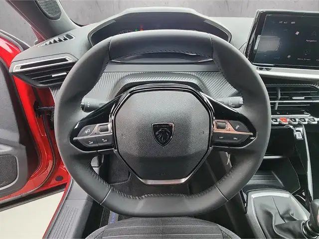 Peugeot 2008 view 10