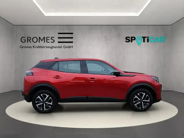 Peugeot 2008 view 2