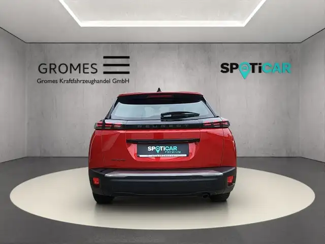 Peugeot 2008 view 4
