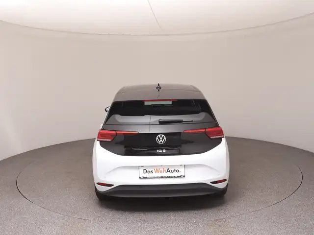 Volkswagen Id.3 view 6