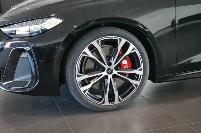 Audi S5 view 7