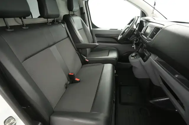 Opel Vivaro view 10