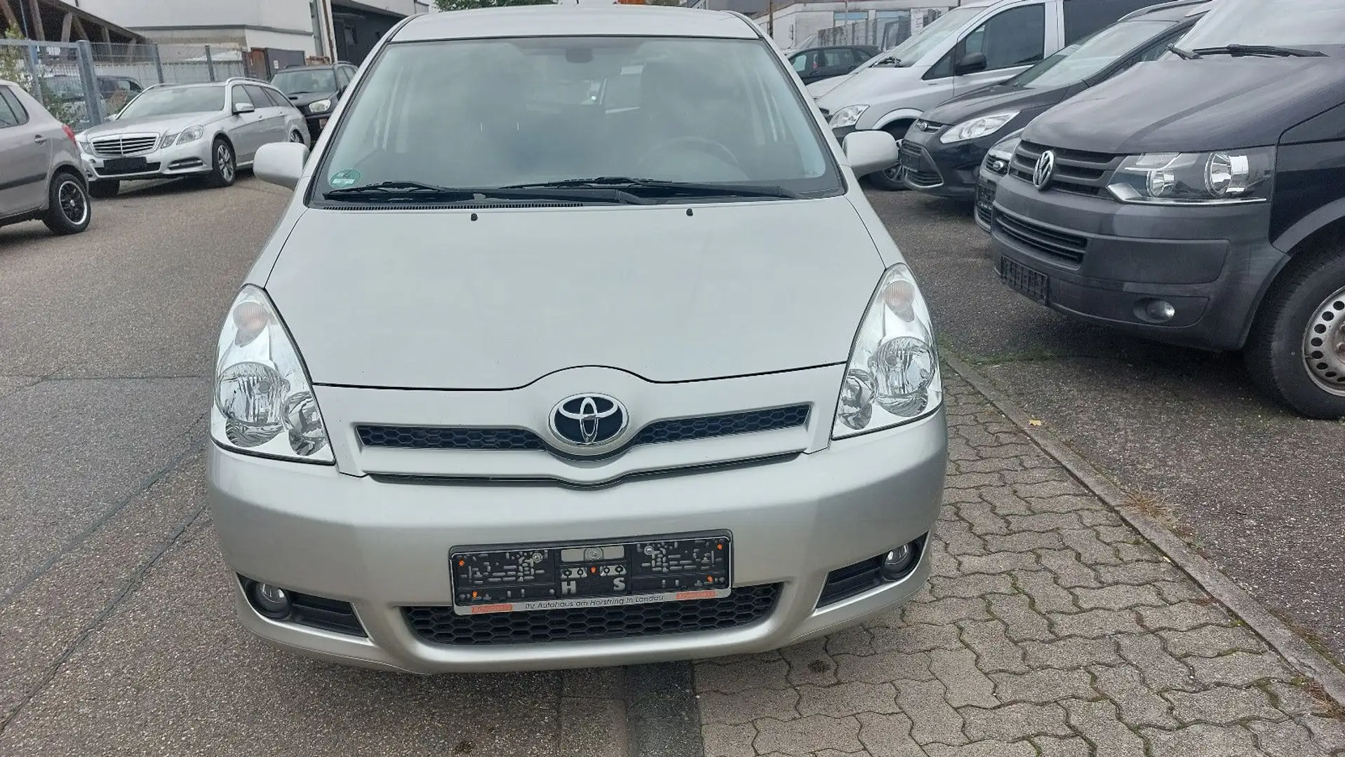 Toyota Corolla Verso 2.2 D-CAT Sol Silber - 2