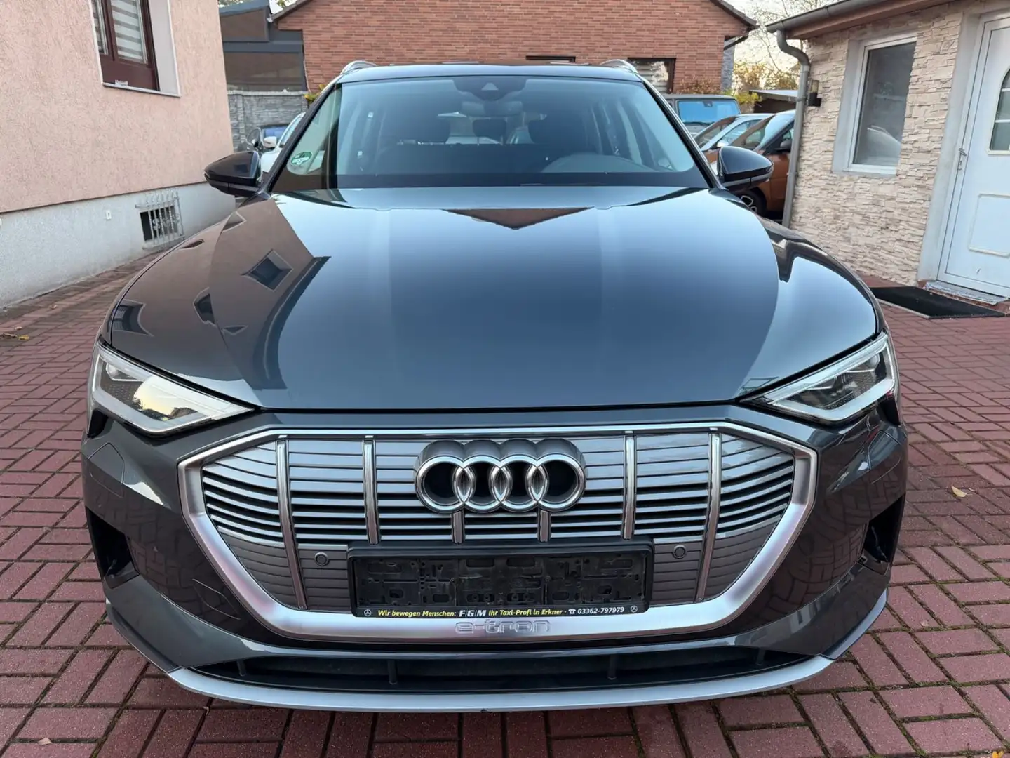 Audi e-tron 50 quattro advanced PANO+NAVI Grijs - 2