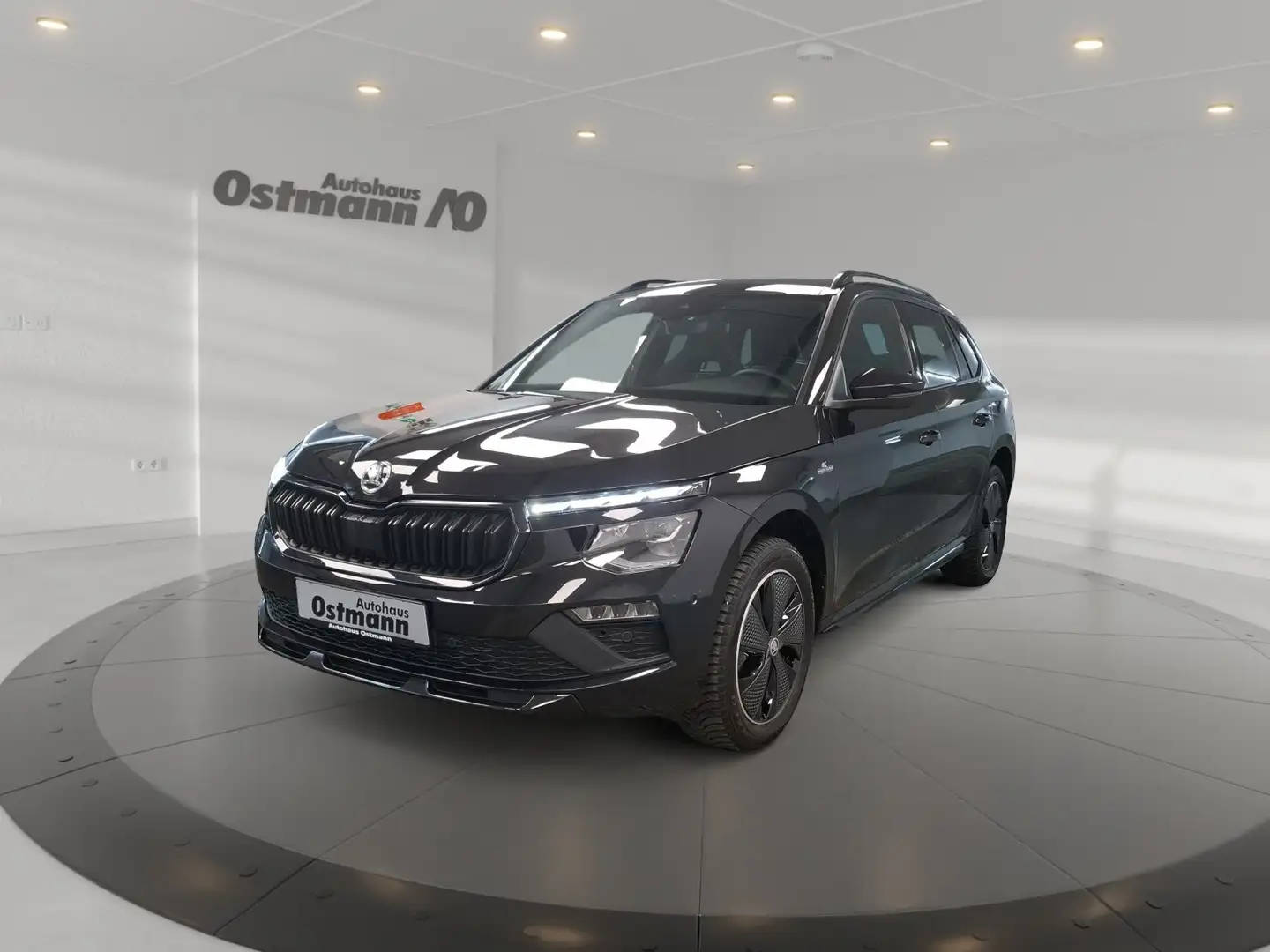 Skoda Kamiq 1.5 TSI Monte Carlo Pano AHK ACC CarPlay Schwarz - 1