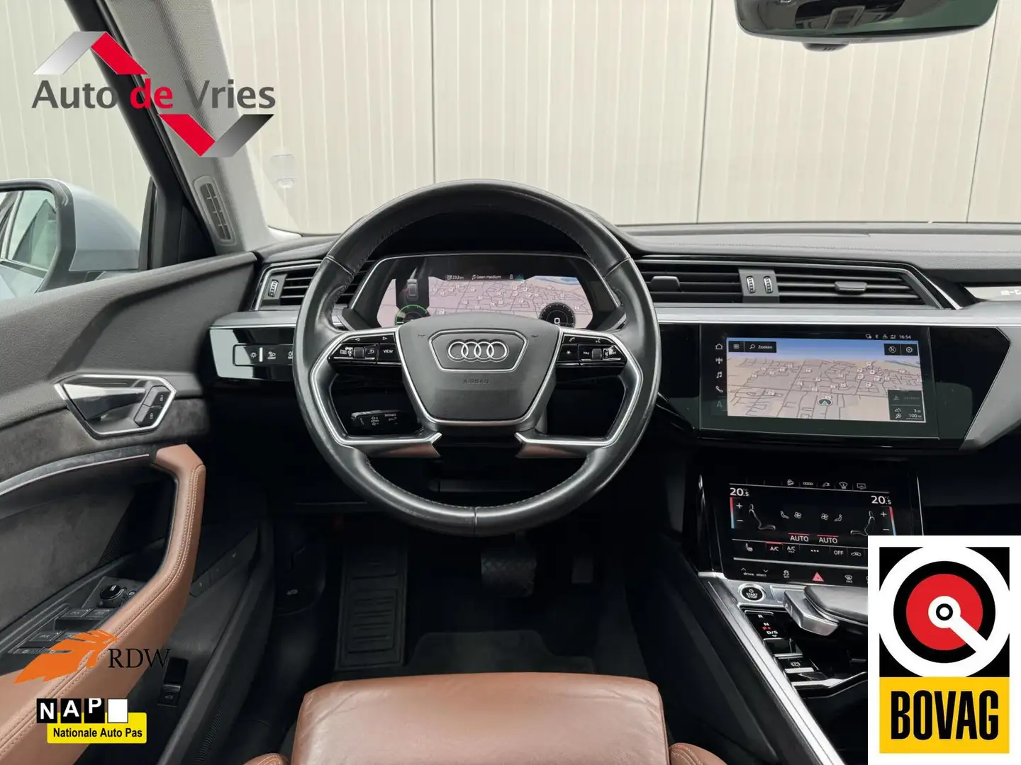 Audi e-tron Sportback 55 quattro Business edition Plus 95 kW Grijs - 2