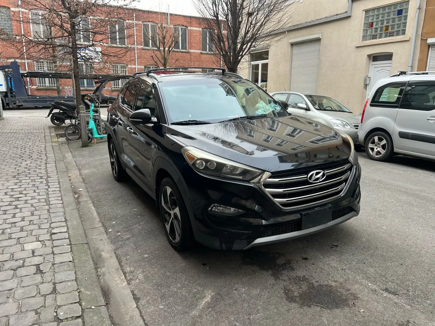 Hyundai TUCSON 1.6 ONLY FOR EXPORT OUT OF EUROPE Noir - 2