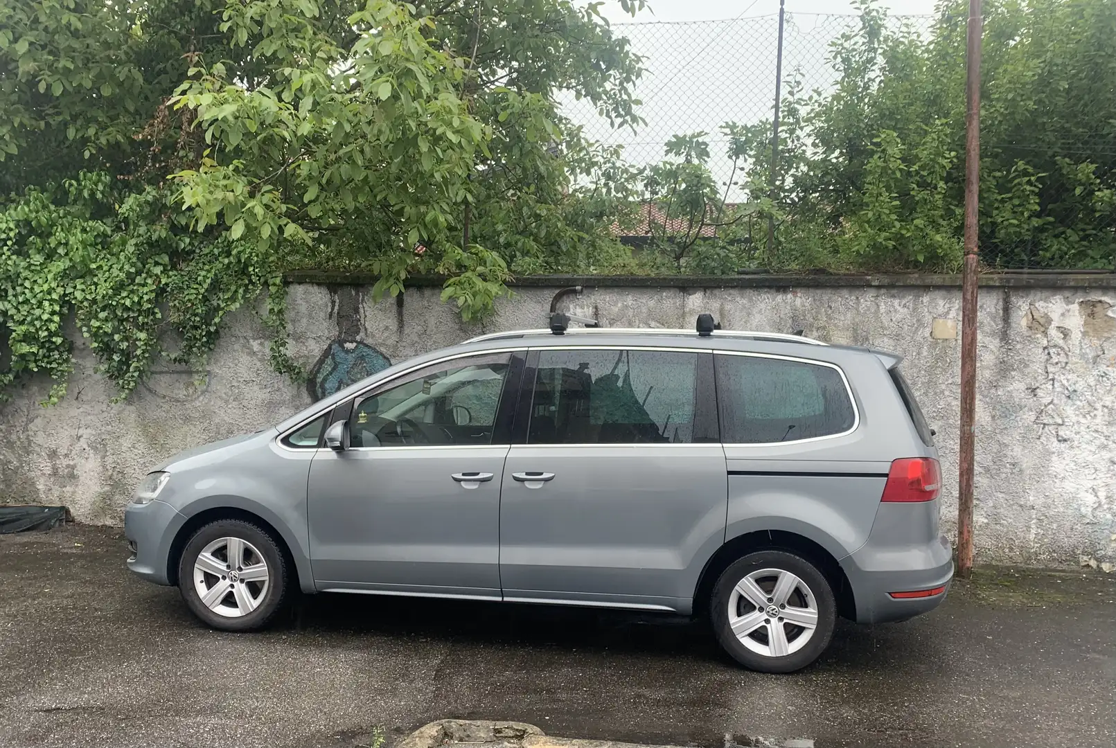 Volkswagen Sharan - 1