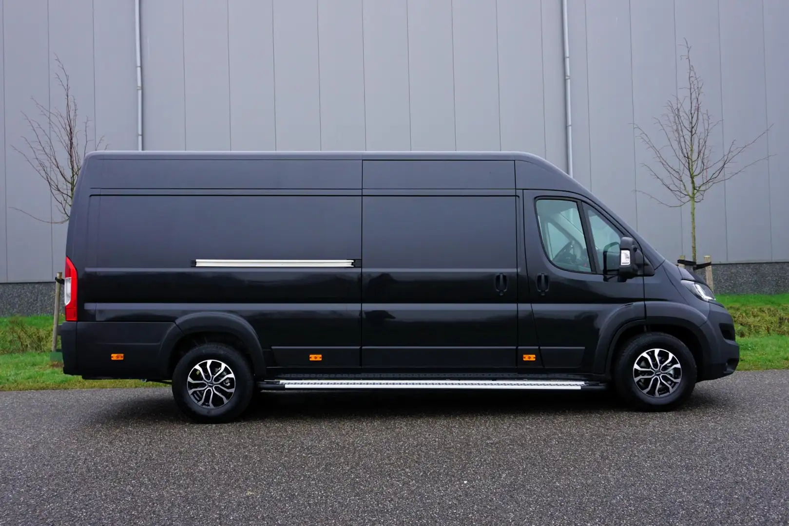 Peugeot Boxer 2.2 BlueHDi 165 L4H2 Zwaar 3.5t 2 stoelen |2e airb Zwart - 2
