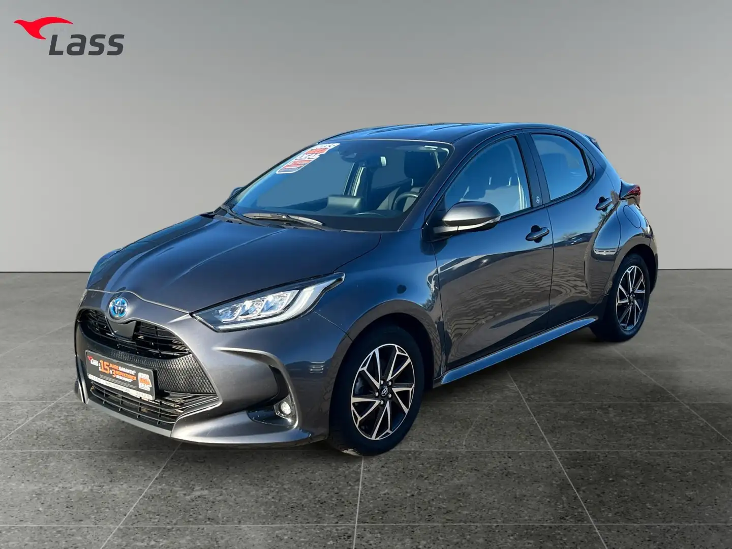 Toyota Yaris 1.5 Team Deutschland Grau - 2