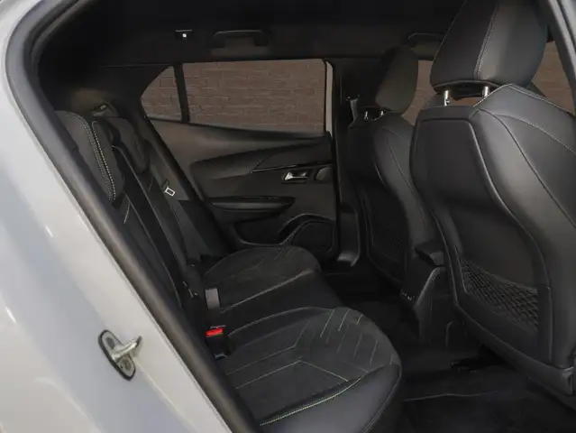 Peugeot 2008 view 12