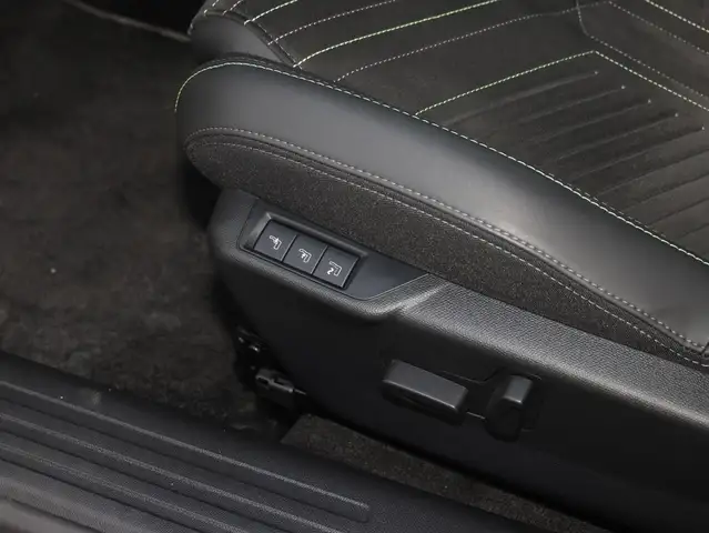 Peugeot 2008 view 10
