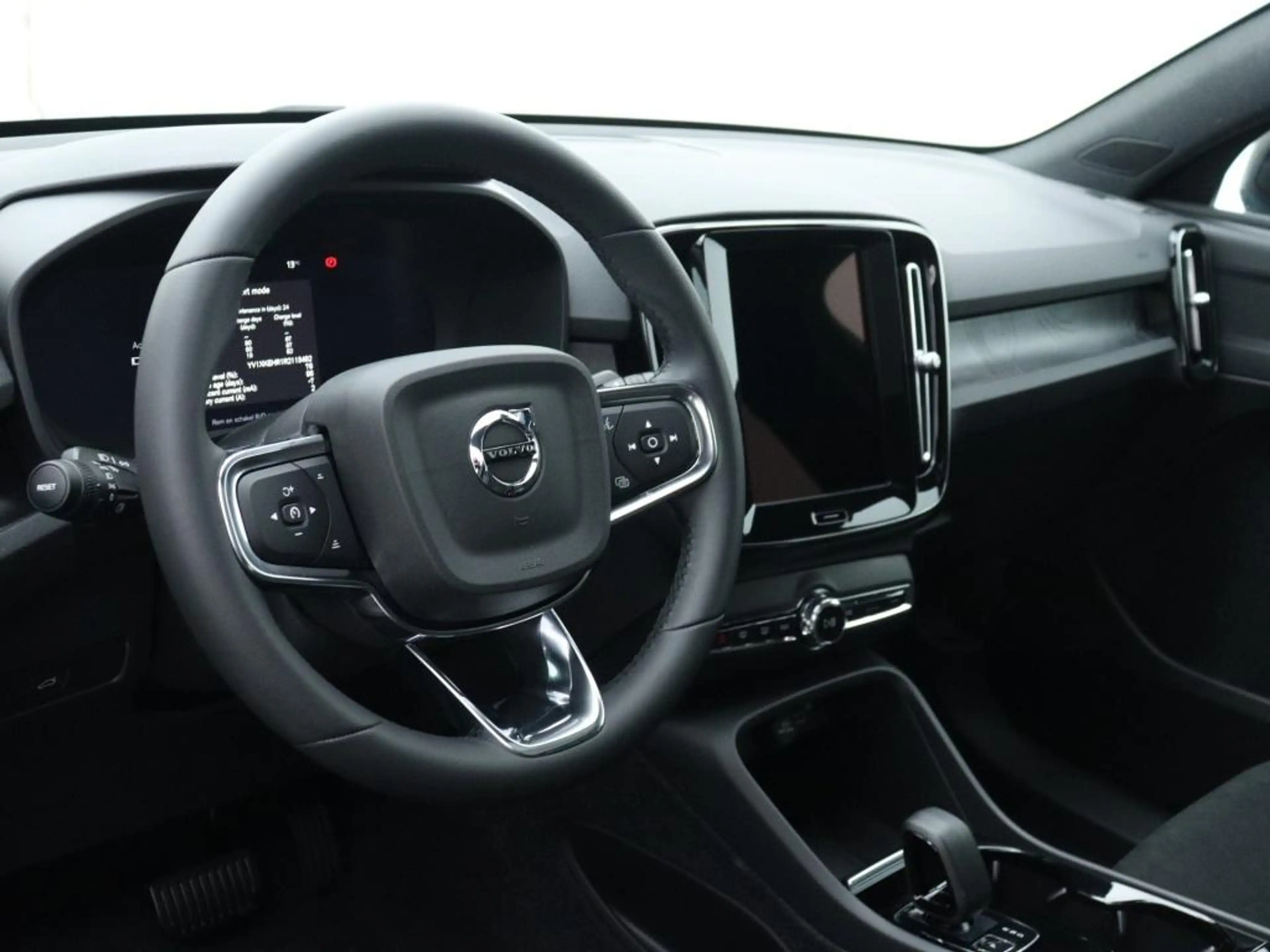 Volvo C40 Extended Plus 82 kWh Adaptive cruise | Trekhaak | — photo 4