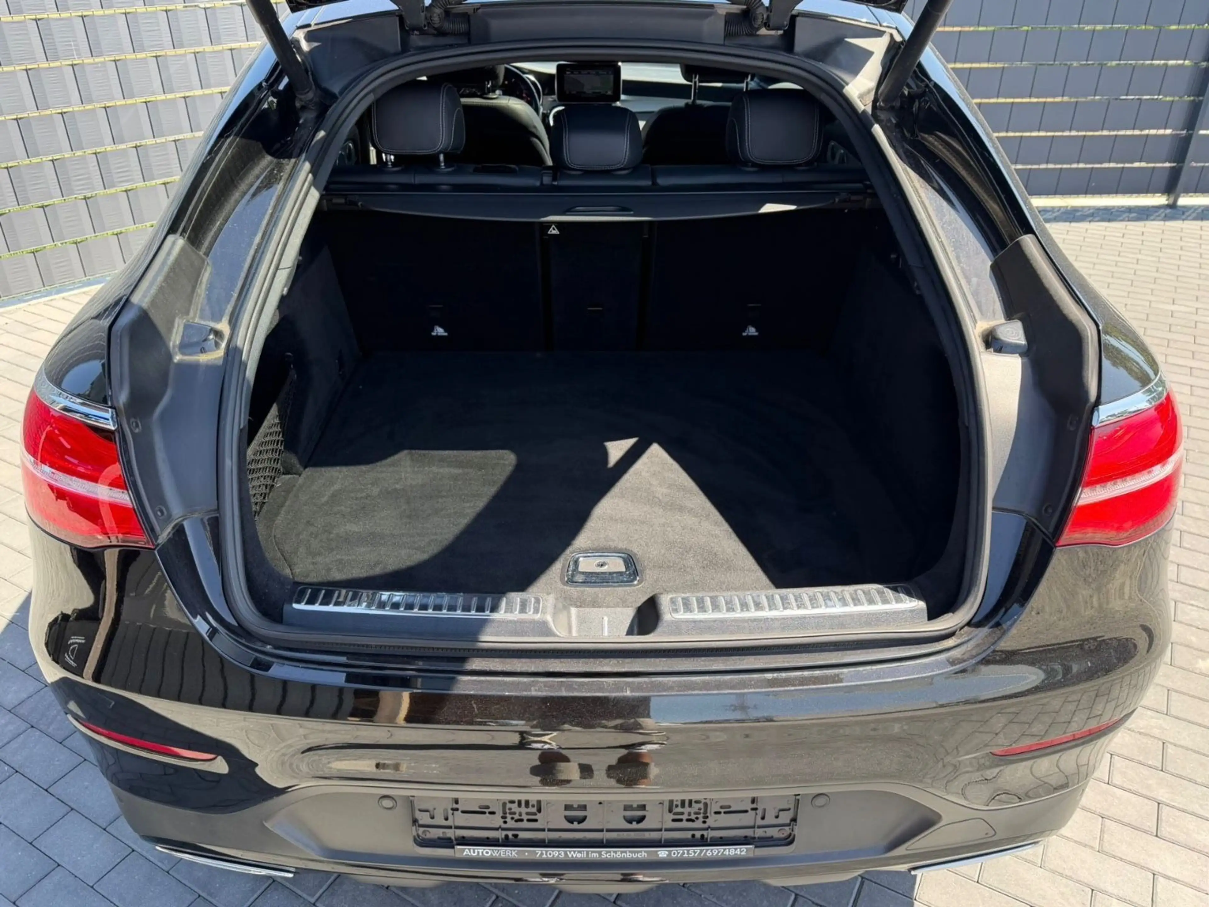 Mercedes-Benz GLC 350 d 4M Coupé*9G*AMG*360*DISTR+*NIGHT*LED* — photo 14