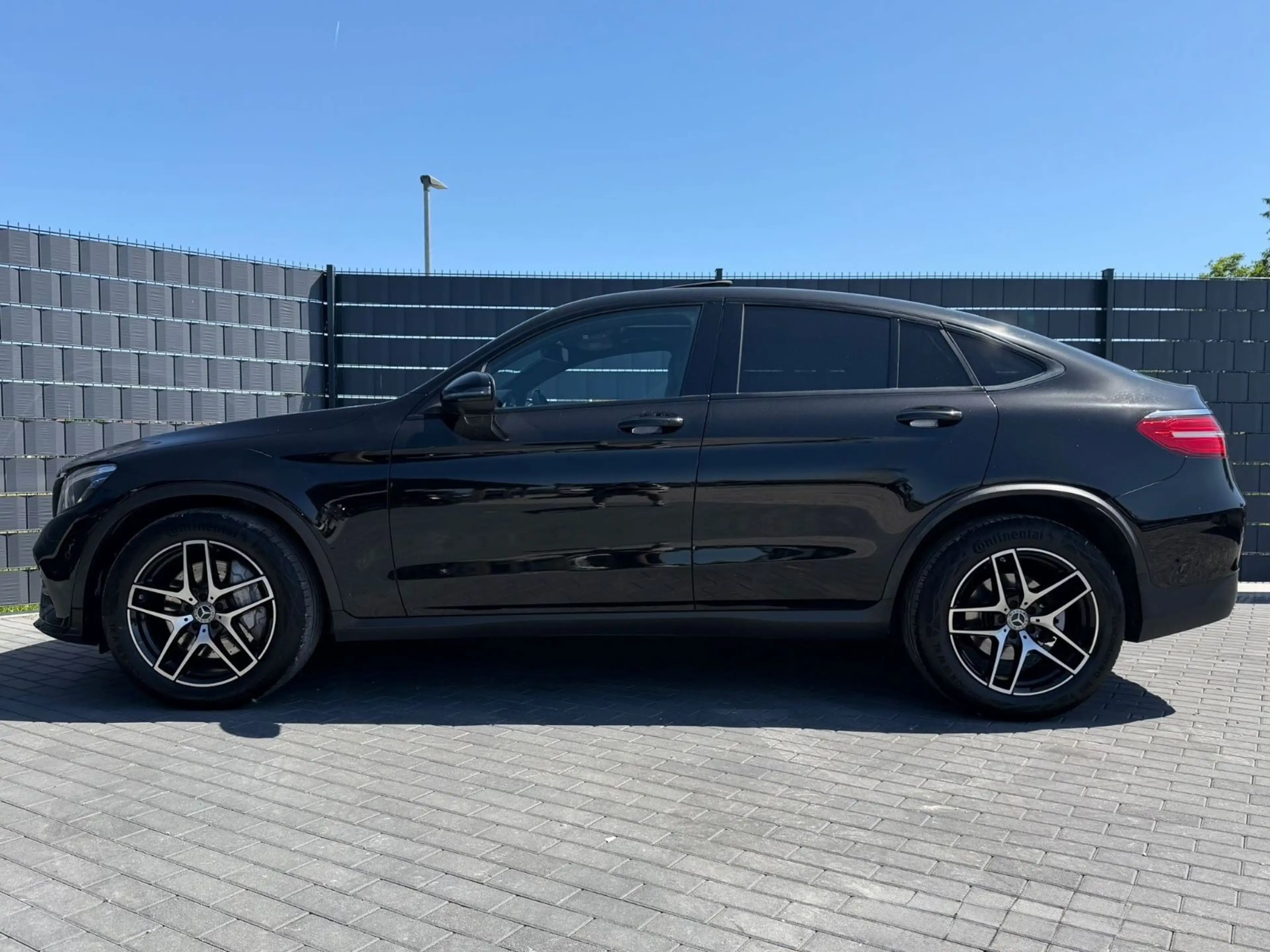 Mercedes-Benz GLC 350 d 4M Coupé*9G*AMG*360*DISTR+*NIGHT*LED* — photo 9