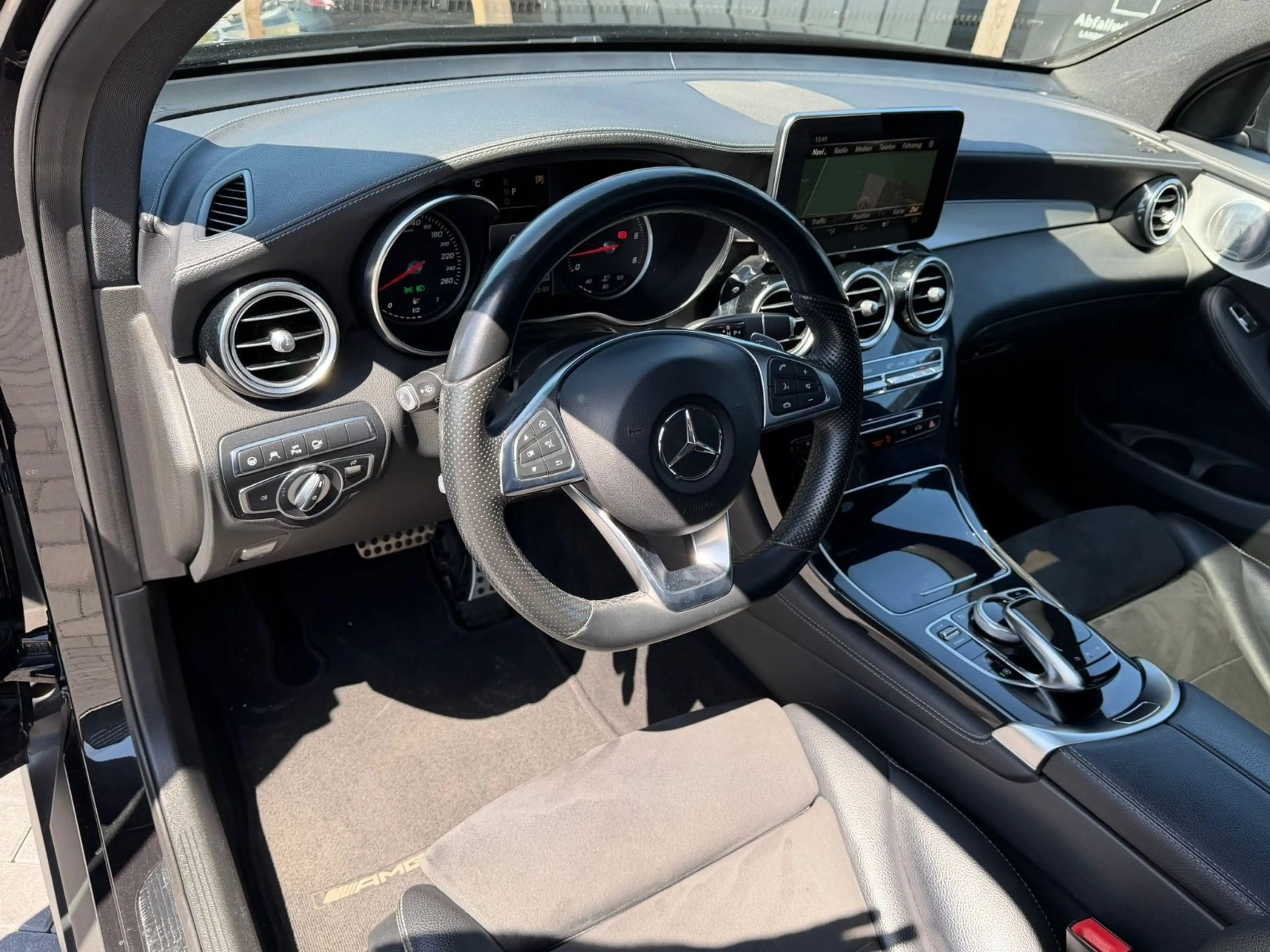 Mercedes-Benz GLC 350 d 4M Coupé*9G*AMG*360*DISTR+*NIGHT*LED* — photo 11