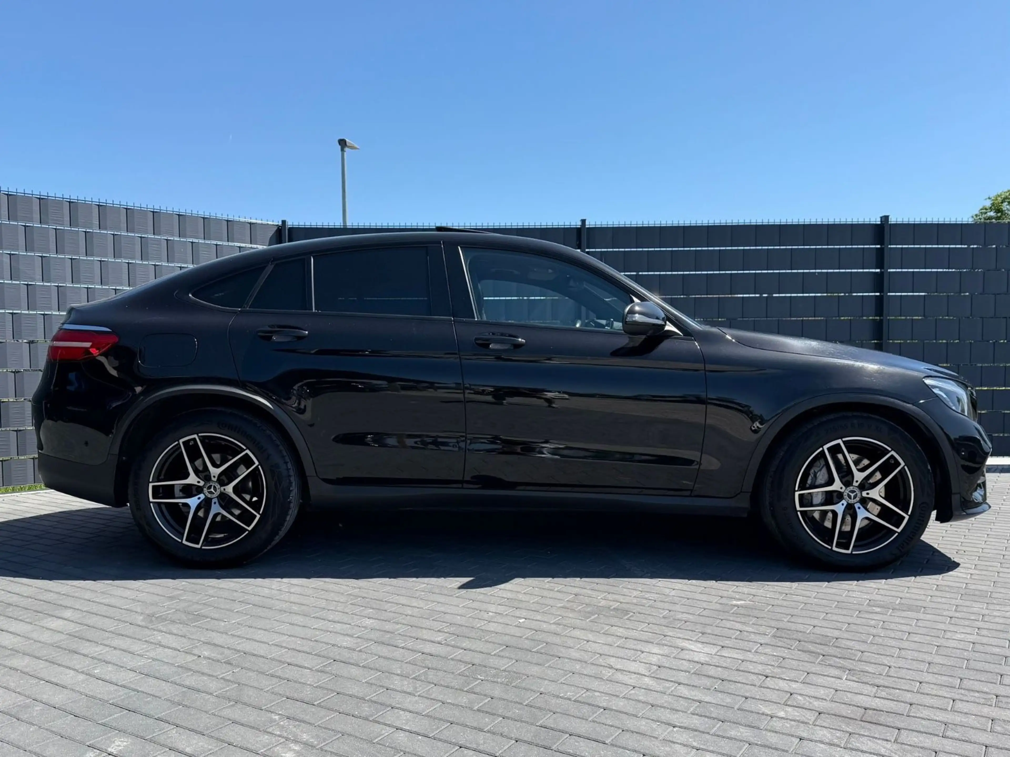 Mercedes-Benz GLC 350 d 4M Coupé*9G*AMG*360*DISTR+*NIGHT*LED* — photo 5