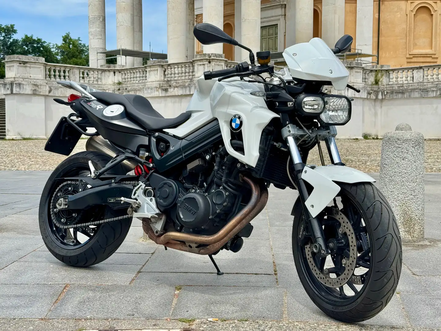 BMW F 800 R ABS + TRIS DI BORSE ORIGINALI BMW Biały - 1