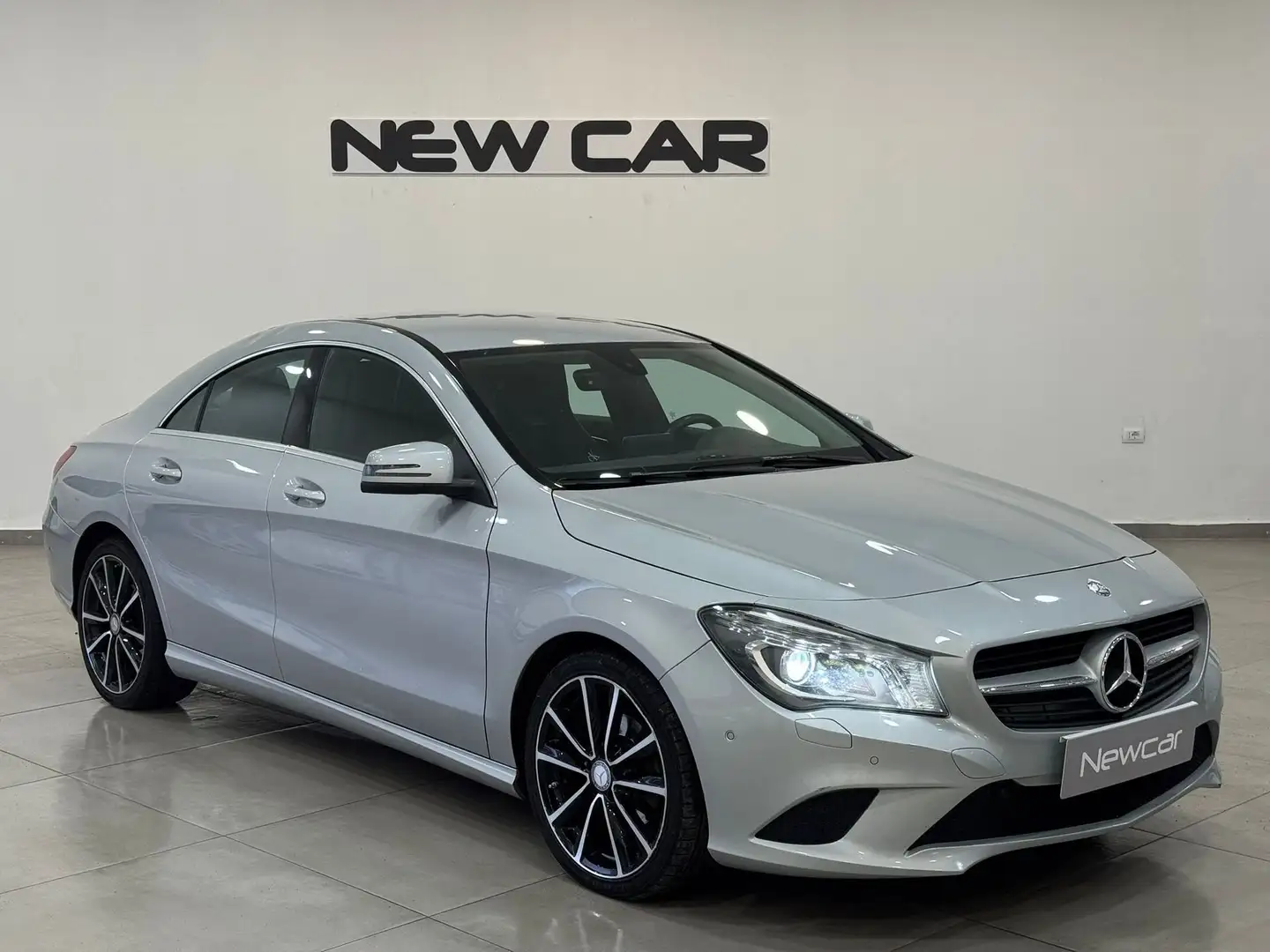 Mercedes-Benz CLA 200 CLA 200 CDI Automatic Premium Argent - 1