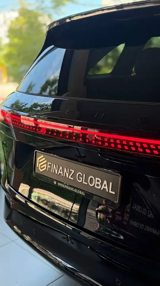 XPENG G9