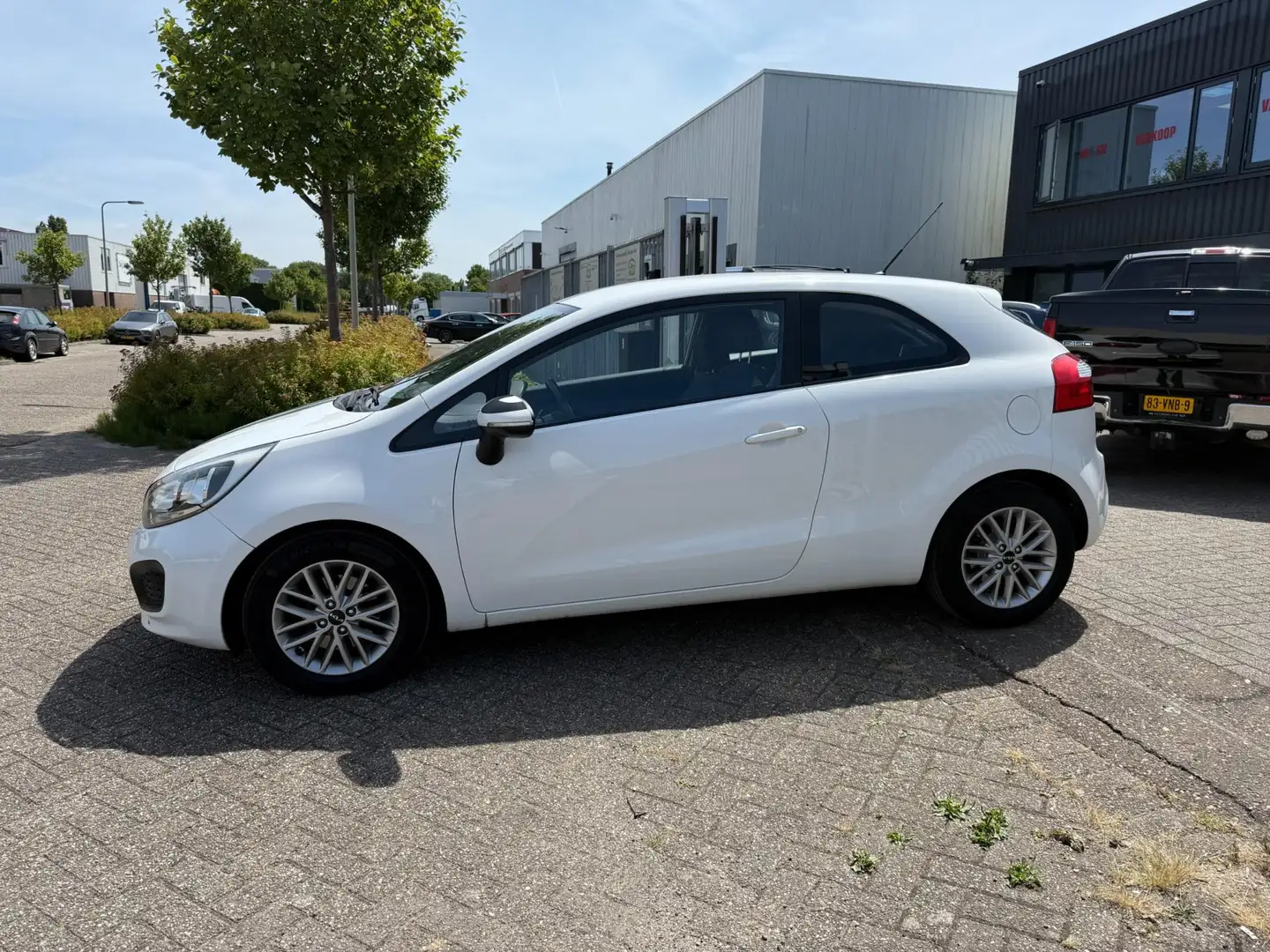 Kia Rio 1.2 CVVT l met een nieuwe APK leverbaar! Wit - 2