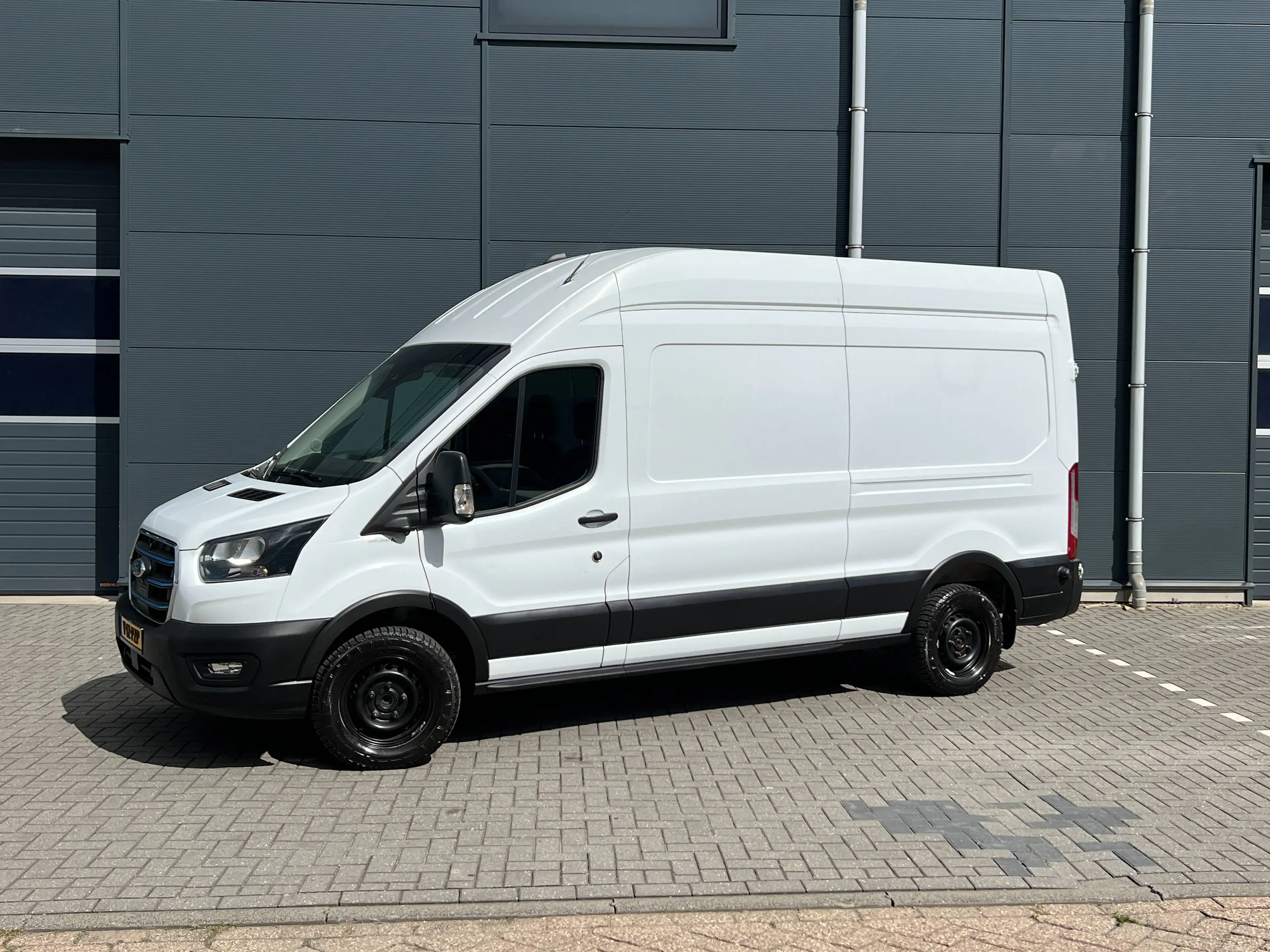 Ford E-Transit 350 L3H3 Trend 68kWh