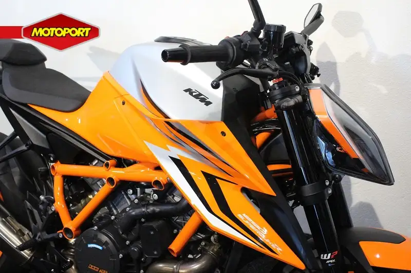 KTM 1290 Super Duke R - foto 5