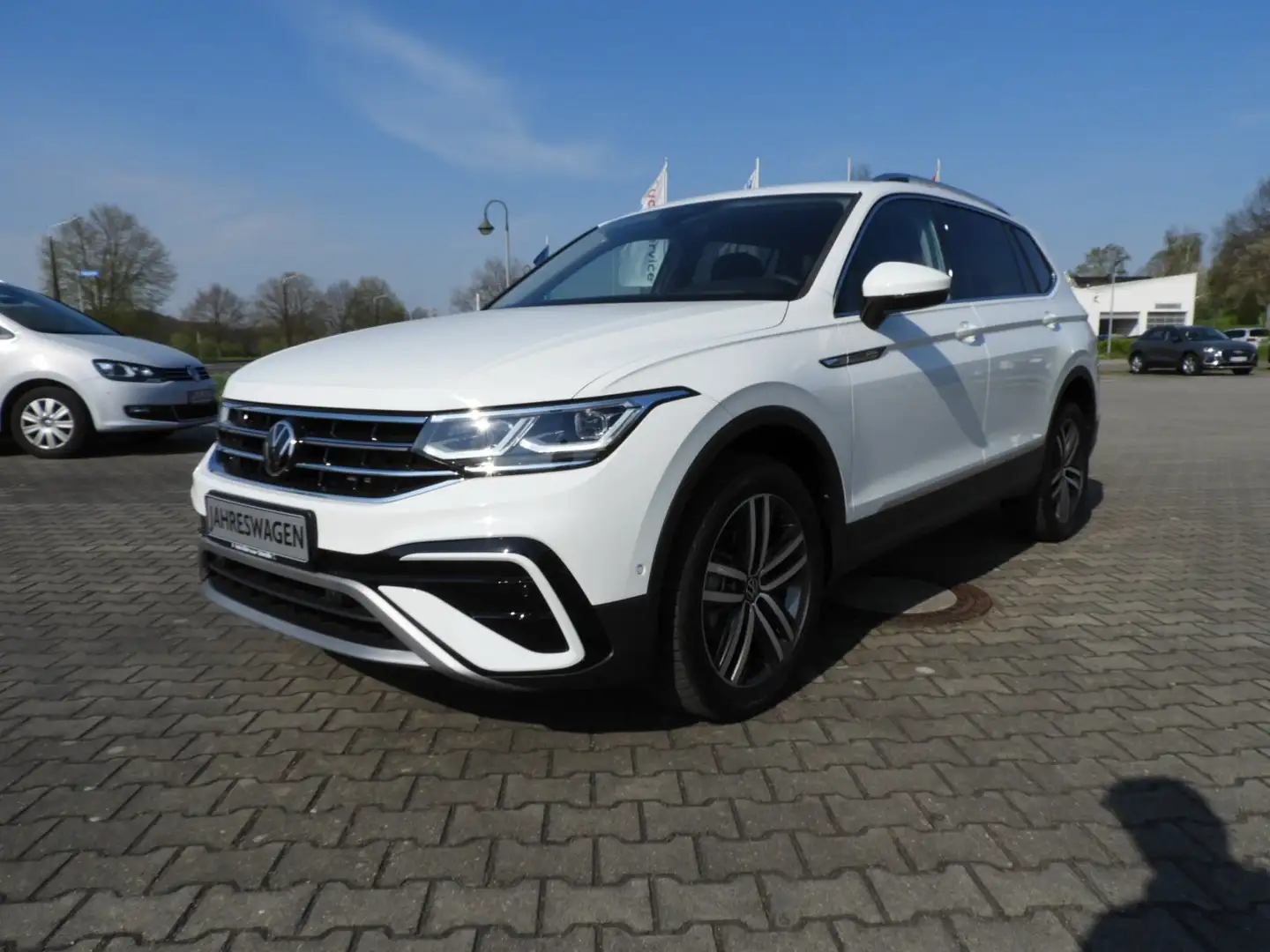 Volkswagen Tiguan Elegance Weiß - 1