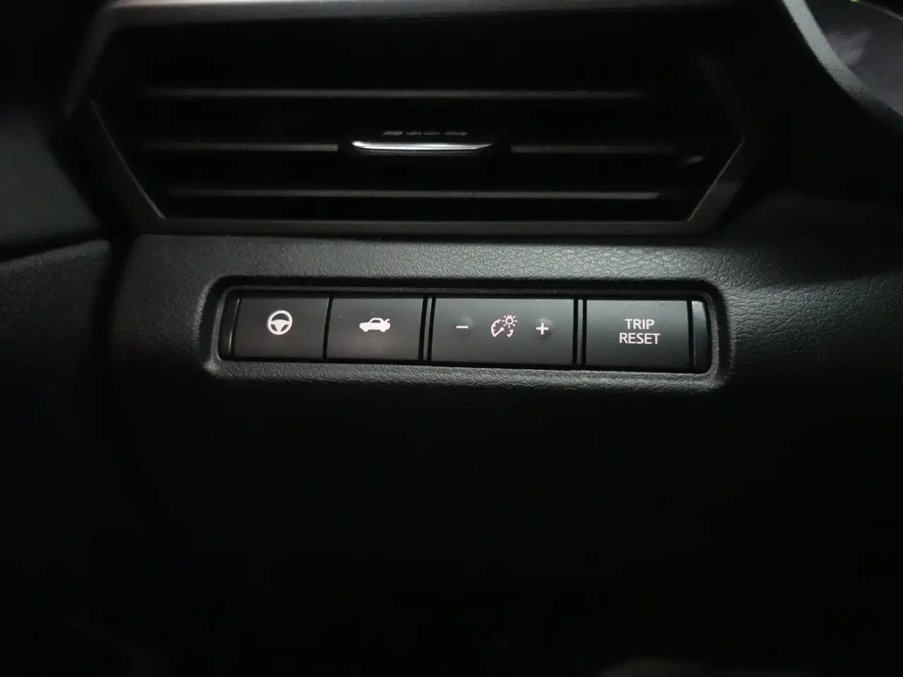 Nissan Altima снимка Nissan Altima