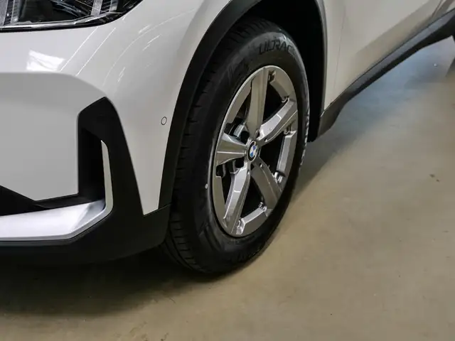 BMW X1 view 6