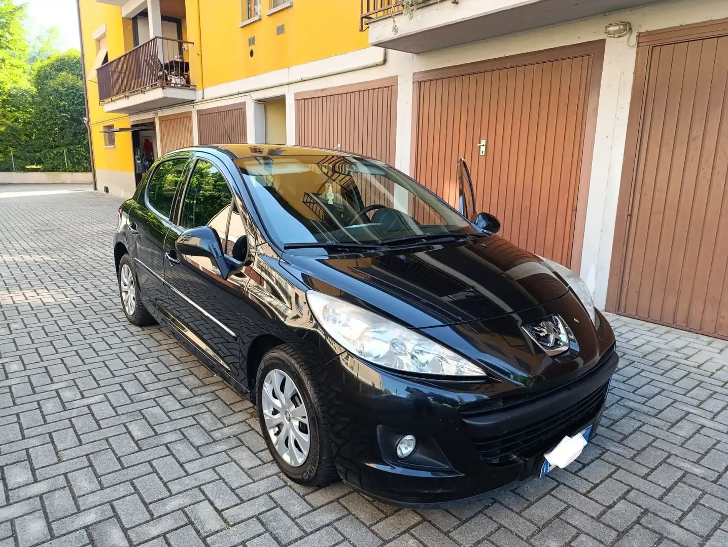 Peugeot 207 207 5p 1.4 8v Energie eco-Gpl 75cv Noir - 1