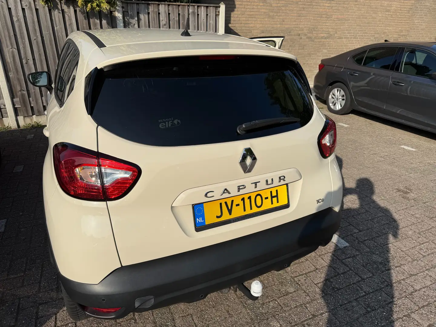 Renault Captur Captur 1.2 TCe Limited, Automaat Beige - 1