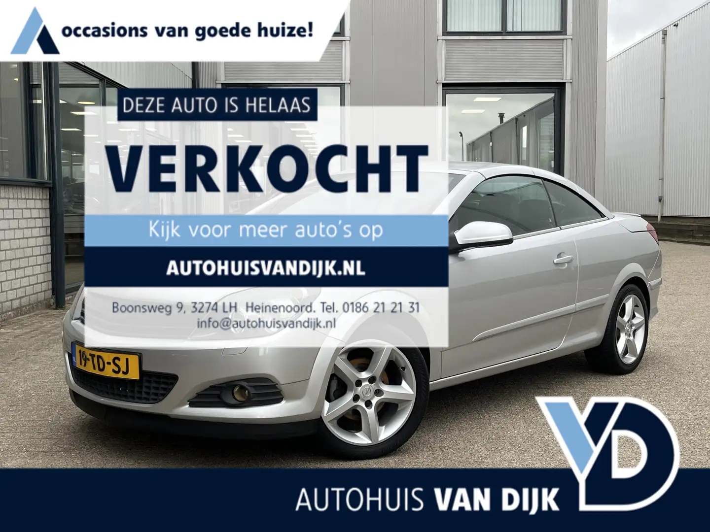 Opel Astra TwinTop 1.8 Cosmo | NL Auto/3e Eig./Airco/Leder/Bl Grijs - 1