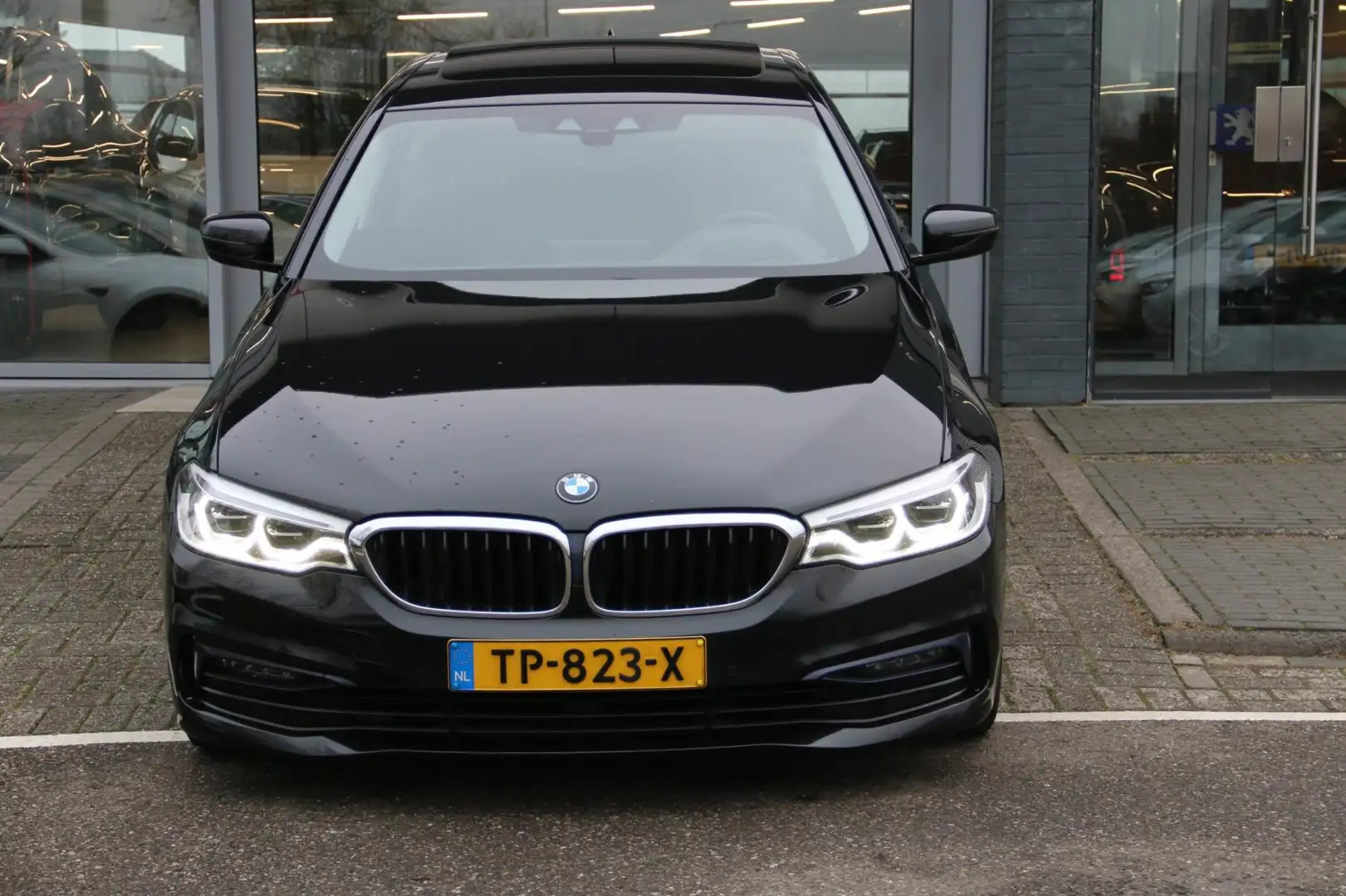 BMW 520 5-serie 520d High Executive NL-AUTO NAP! Zwart - 2