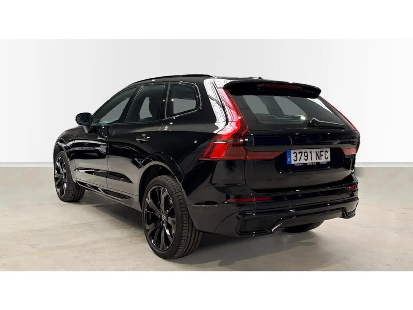 Volvo XC60 T6 Recharge Black Edition Plus Negro - 2