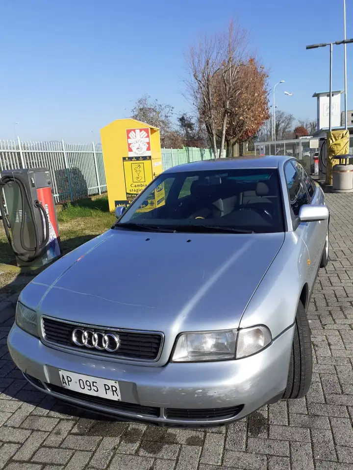 Audi A4 1.9 TDI prima serie, foto 2