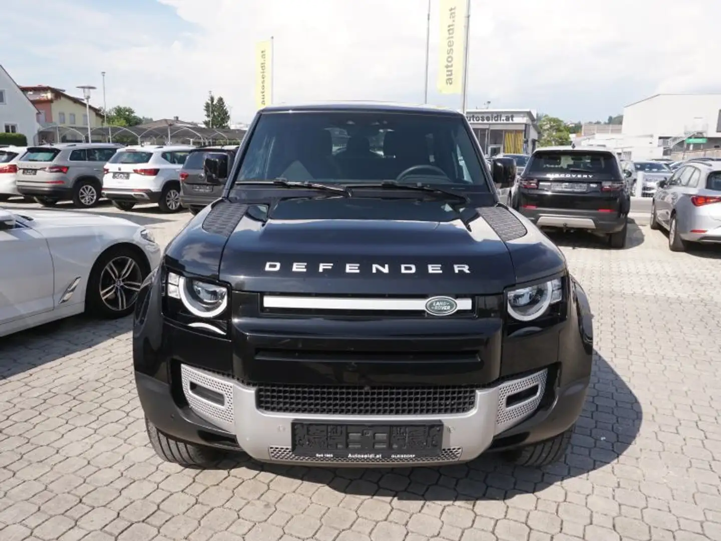 Land Rover Defender 90 D200 AWD Aut. *NAVI+LED* Schwarz - 2