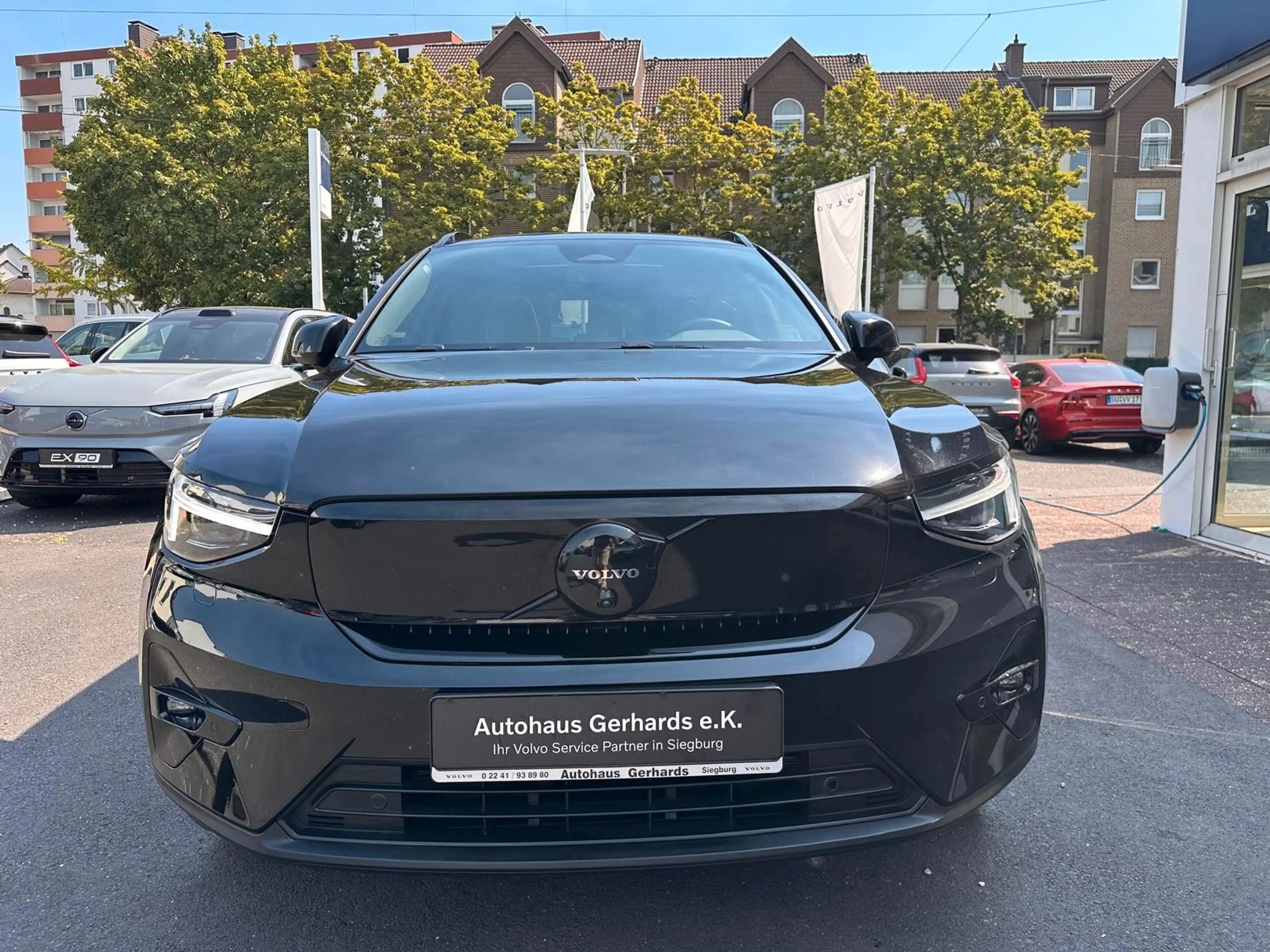 Volvo EX40 RWD LR Ultra Black Ed AHK  Alcant Pano 360° — photo 2