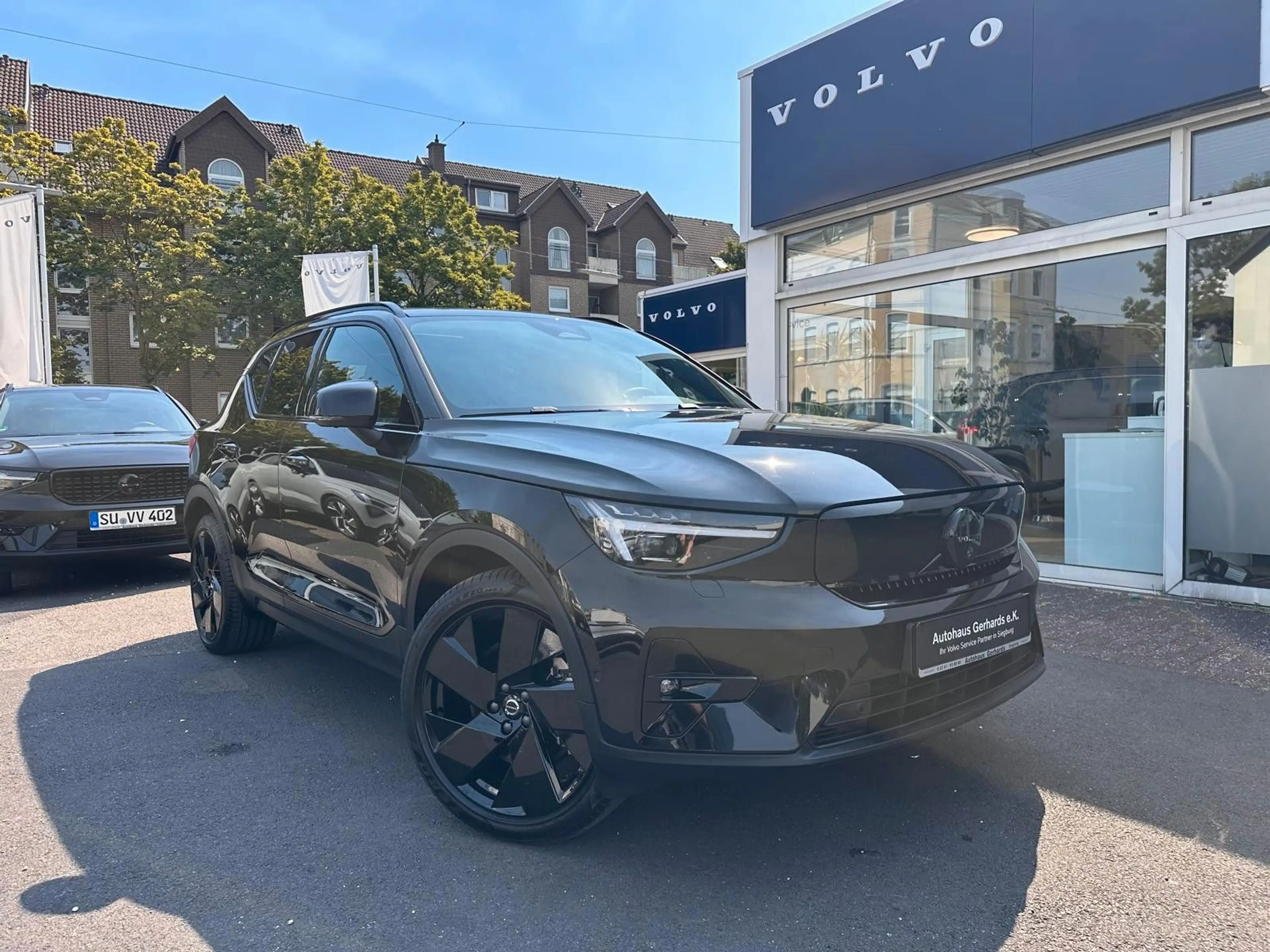 Volvo EX40 RWD LR Ultra Black Ed AHK  Alcant Pano 360° — photo 4